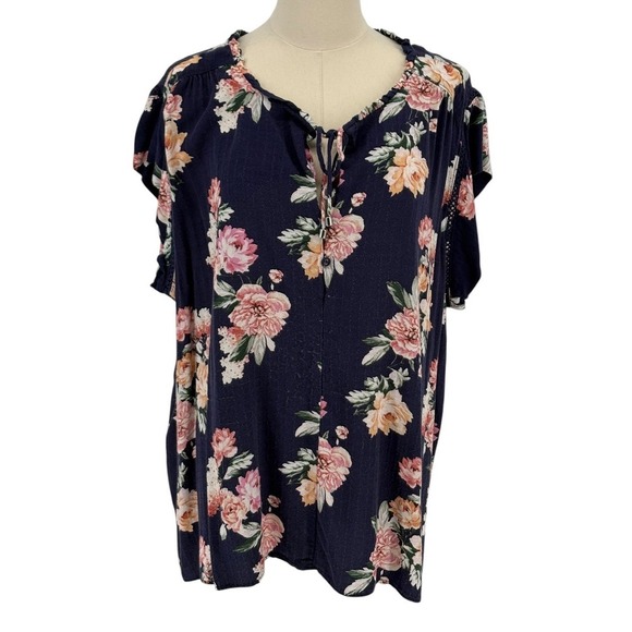 Buffalo David Bitton Tops - Buffalo David Bitton Blouse Navy Floral Flutter Sleeve Boho‎ Top XXL